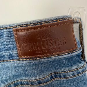 Hollister Mid-Rise Super Skinny